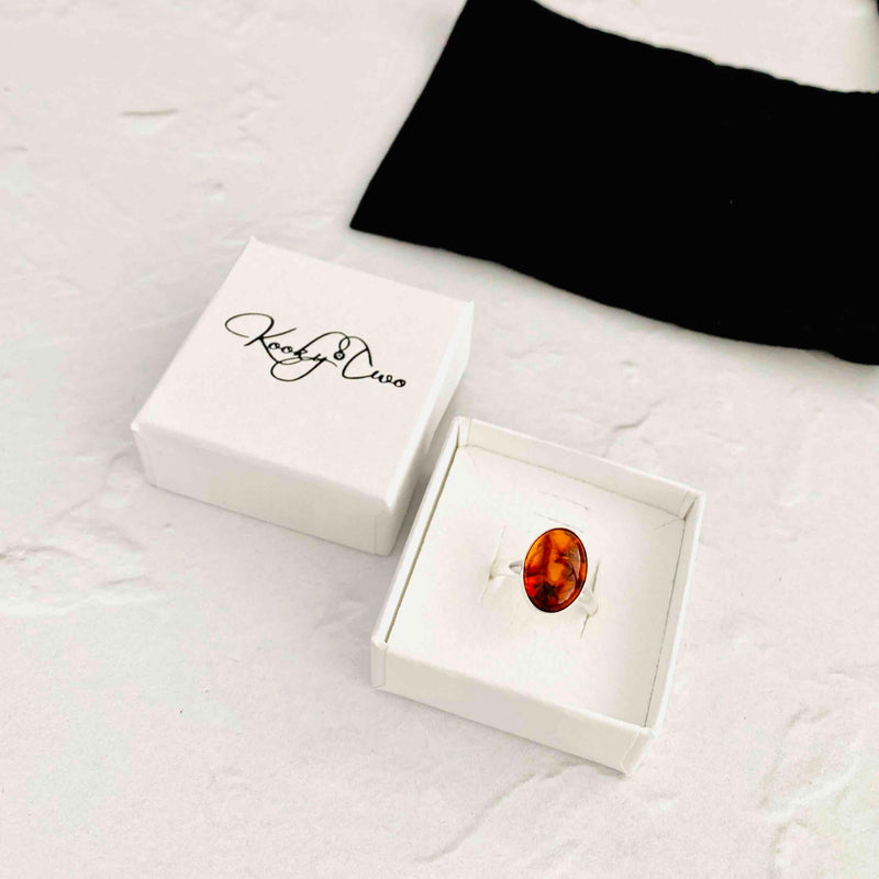 Amber silver ring. Amber stone for a traveller. KookyTwo.