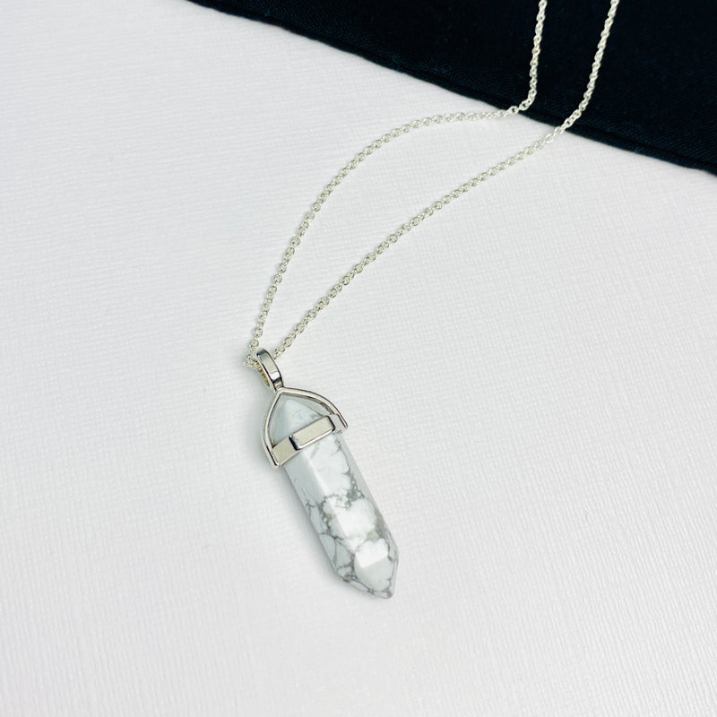 White Miri Quartz Crystal Necklace | Girl on the Go Wellness Spa