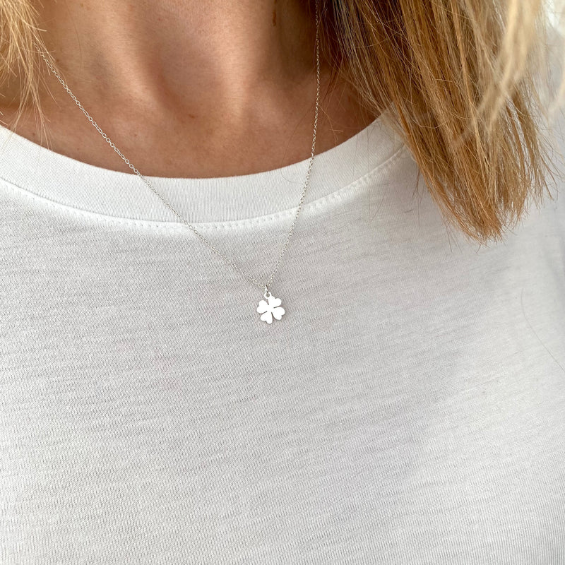 LUCKY | Silver Clover Leaf Necklace