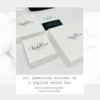 Jewellery with free gift box. Gift box jewellery. White gift box jewellery.