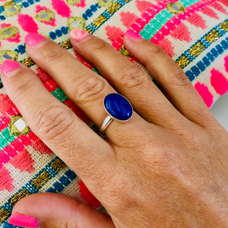 https://kookytwo.co.uk/cdn/shop/products/lapis-lazuli-ring-september-birthstone-gift_800x.jpg?v=1634116353