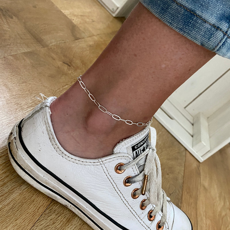 Silver chain anklet with long links. KookyTwo summer jewellery collection.