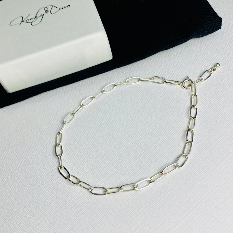 Jewellery for summer holidays with sterling silver chain anklet. KookyTwo.